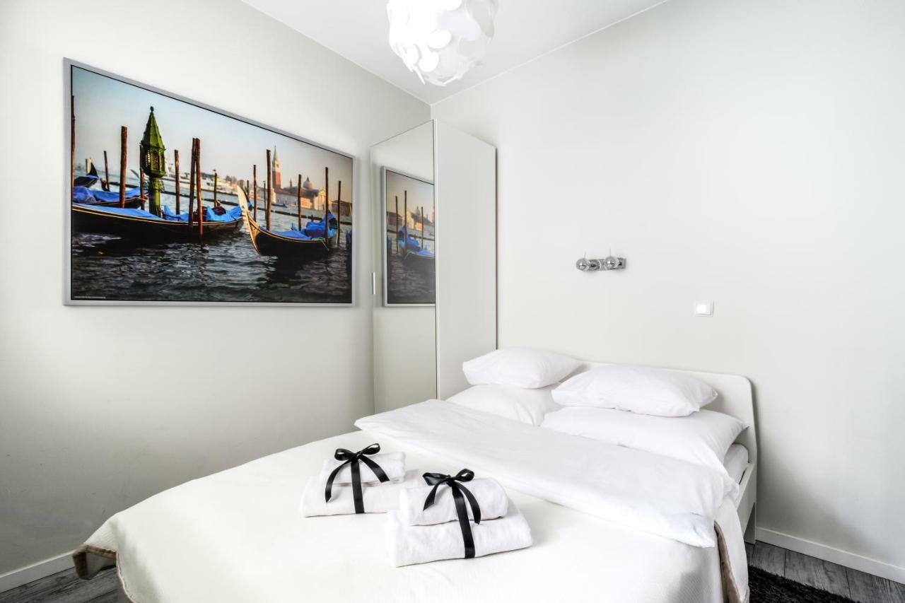 Warsaw Night Apartments Siedmiogrodzka Екстер'єр фото