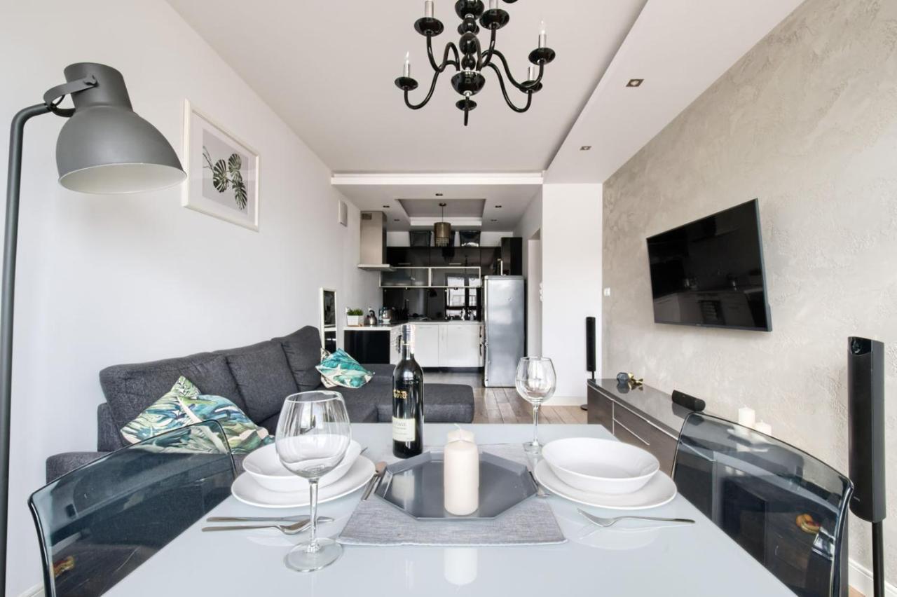 Warsaw Night Apartments Siedmiogrodzka Екстер'єр фото